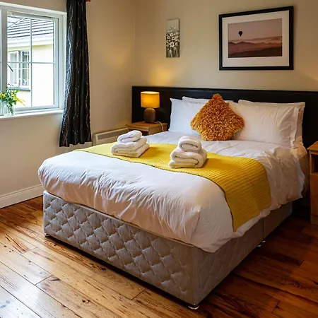 Vakantiehuis Kerry Homes At The Village Killarney