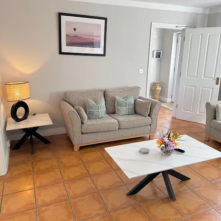 بيت للعطل Kerry Homes At The Village *